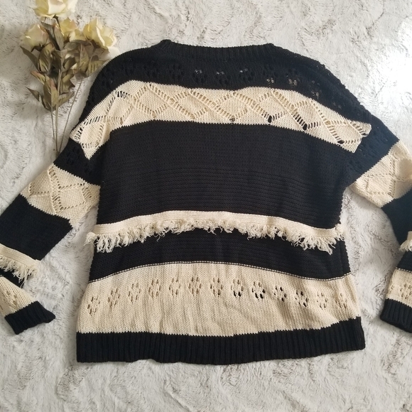 Pinkyotto Black Cream Crochet Knit Sweater Ebony Striped Crew Neck - Picture 7 of 10